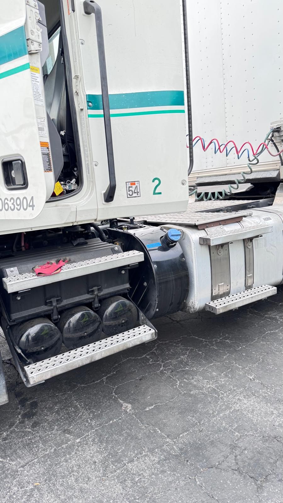 IVAN'S COMMERCIAL TIRES SERVICE · Gallery #17