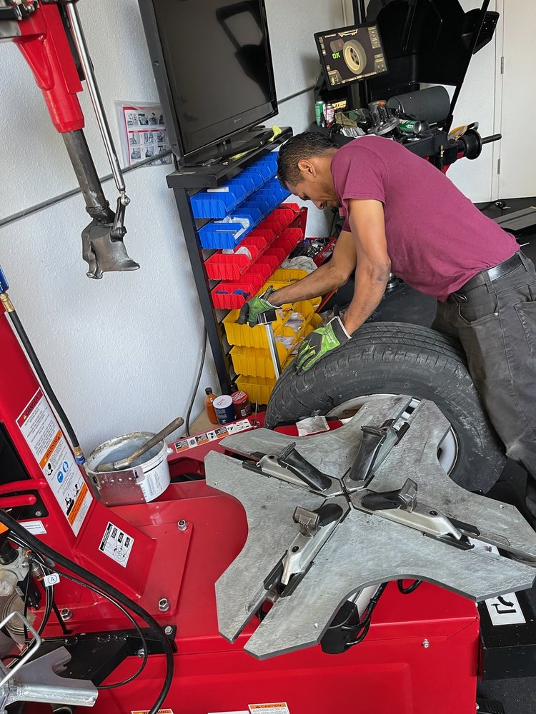 About IVAN'S COMMERCIAL TIRES SERVICE